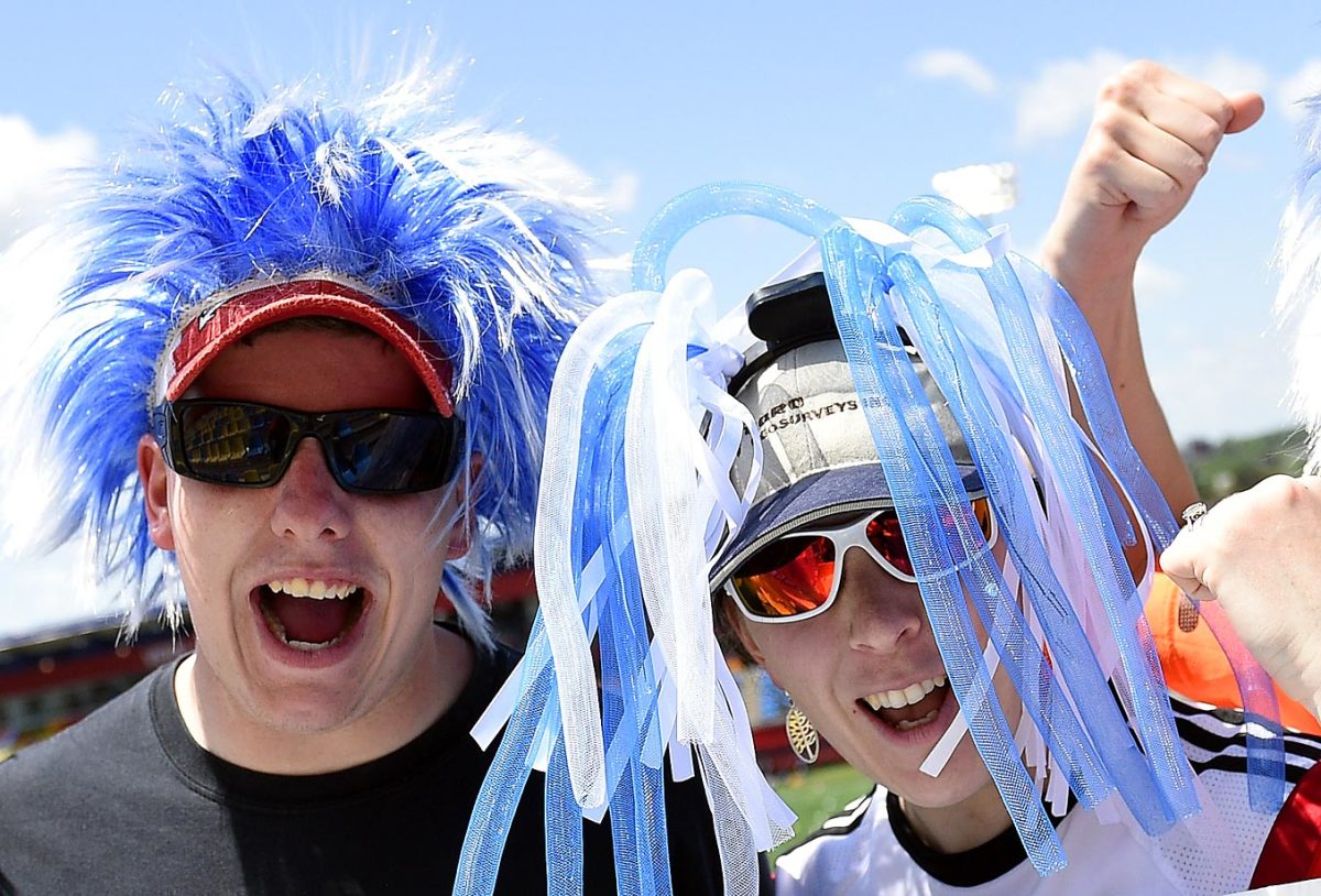 world-cup-fans-476986382_master.jpg